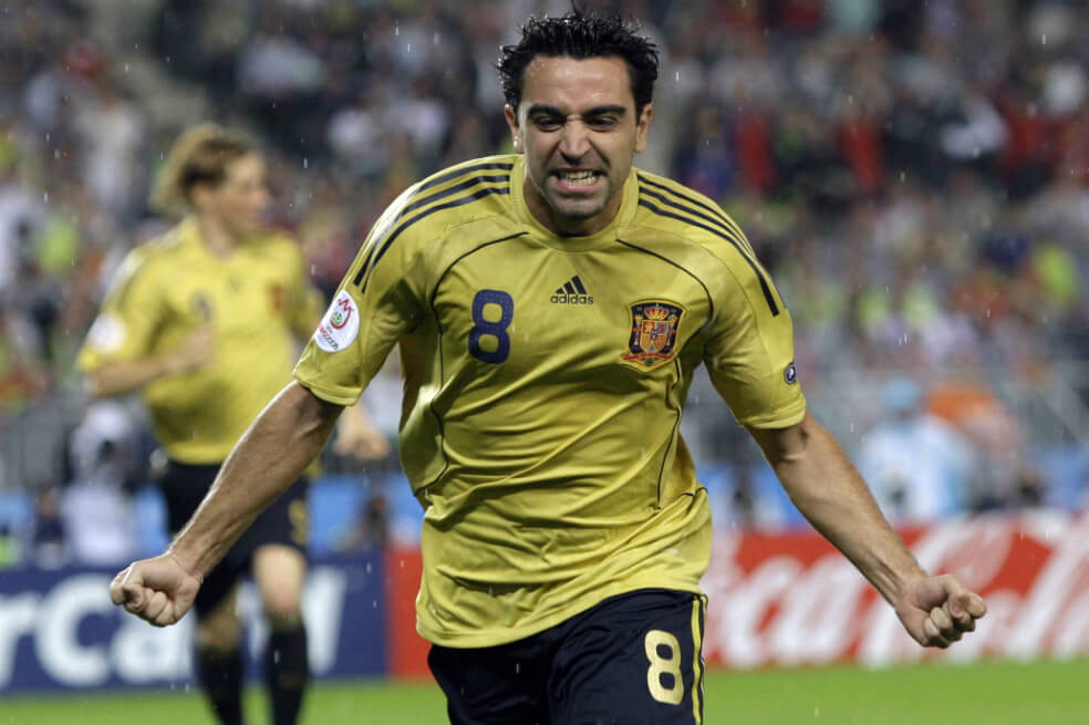 Xavi abre la puerta para su regreso al Barca
