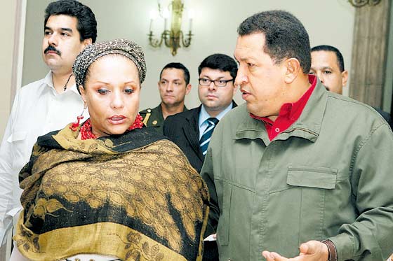 Piedad Córdoba dice que es hija de Chávez y Simón Bolívar