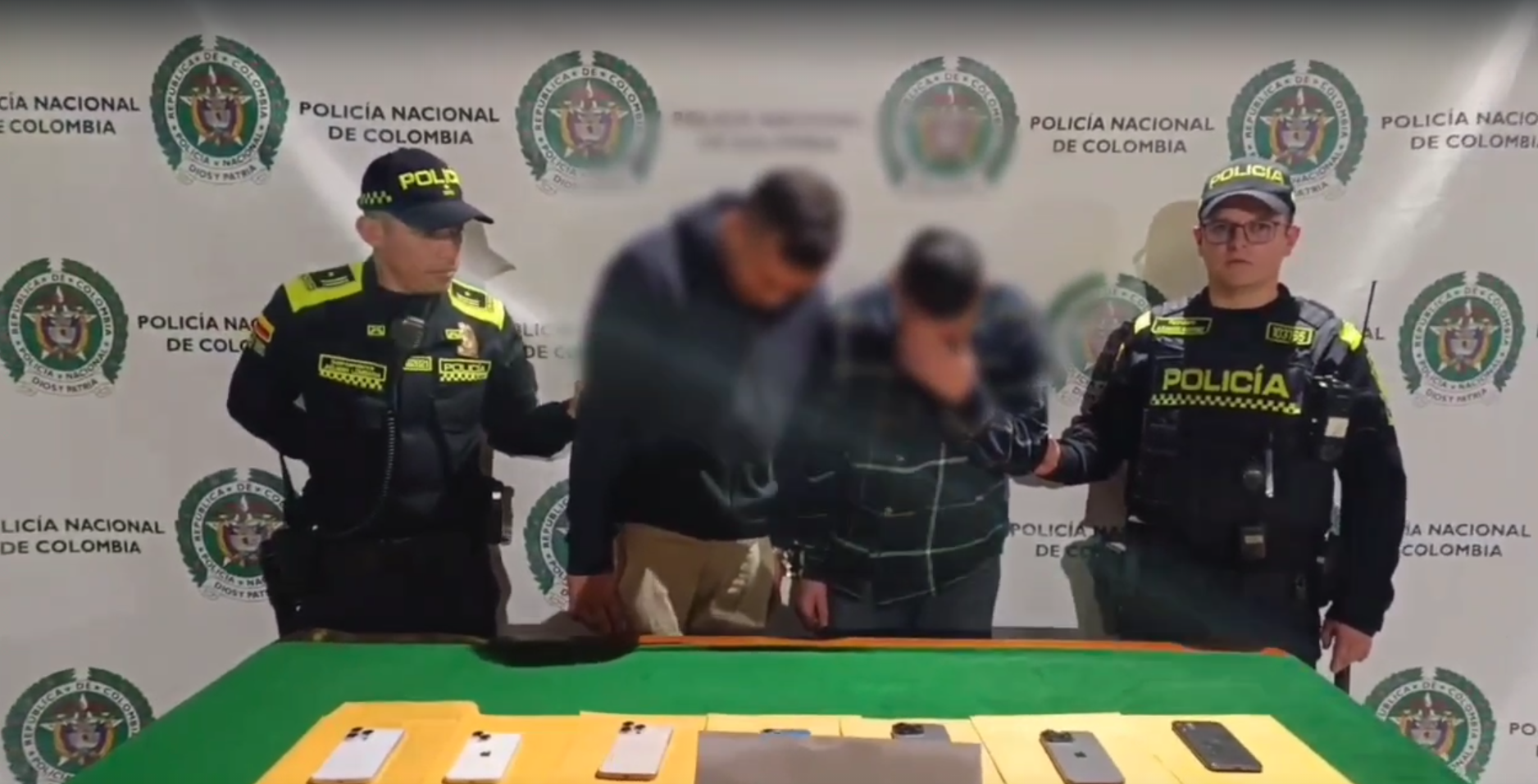 Capturan sujetos que pretendían sacar del país celulares de alta gama robados