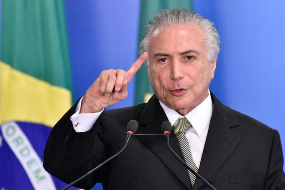 Presidente de Brasil propone flexibilizar jornada laboral