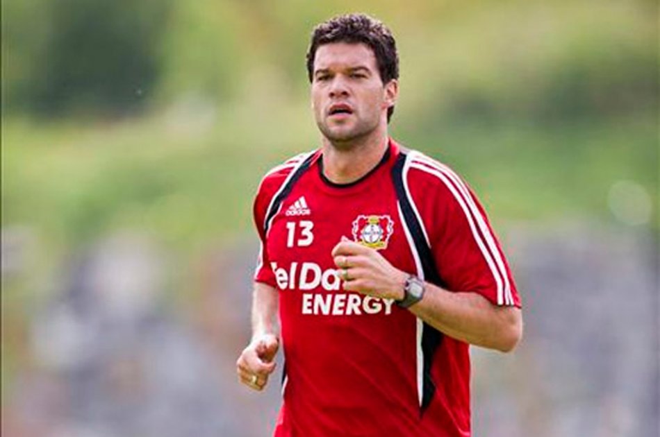 A Michael Ballack le suspenden la licencia por año y medio
