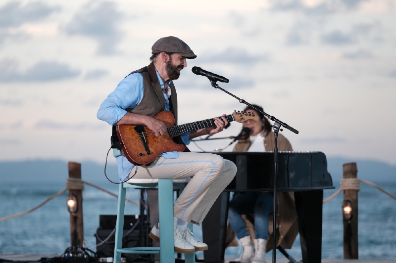 Juan Luis Guerra y la música que coquetea con la poesía