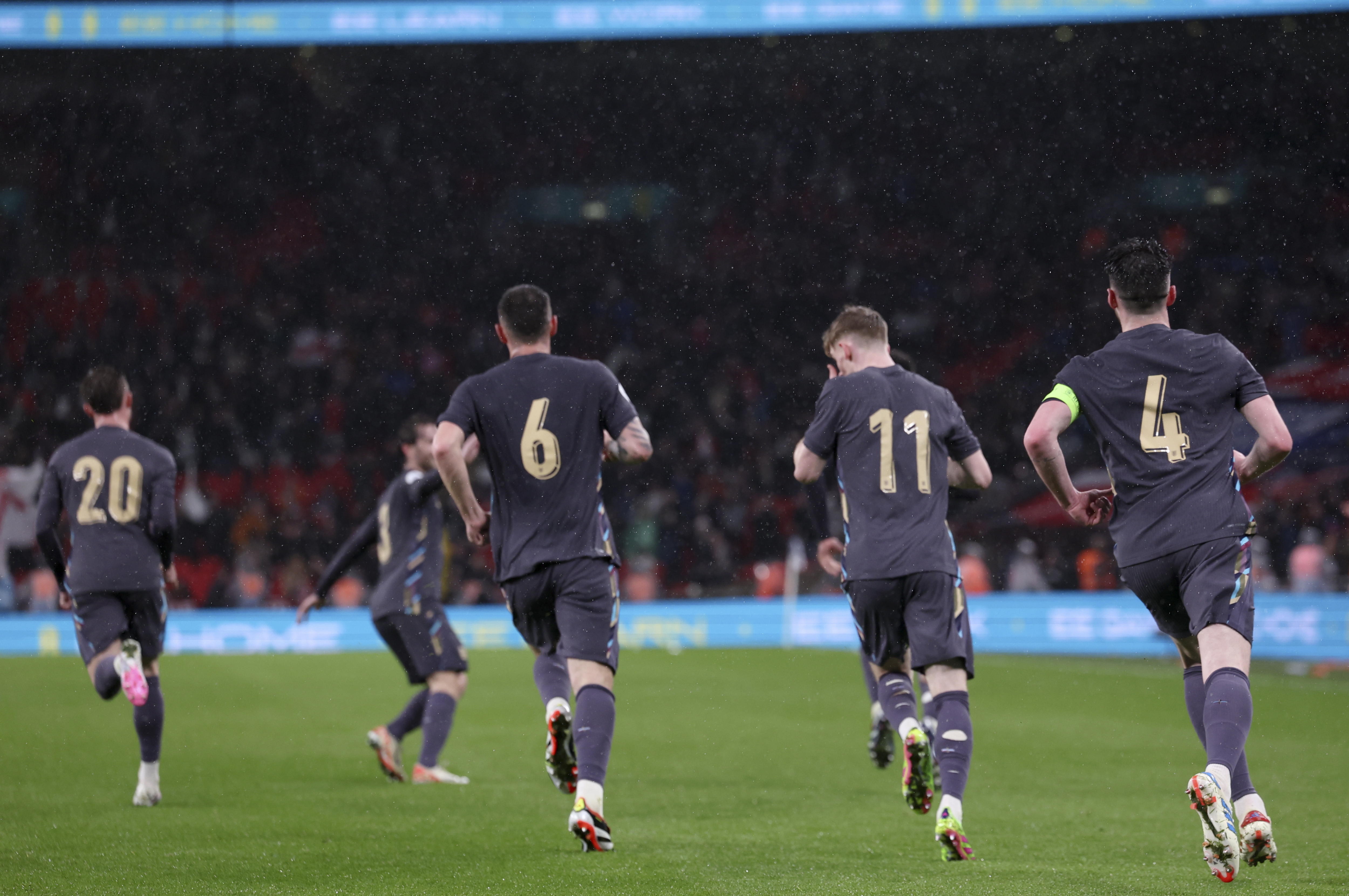 La selección de Inglaterra borró los nombres de sus camisetas: ¿cuál fue la razón?