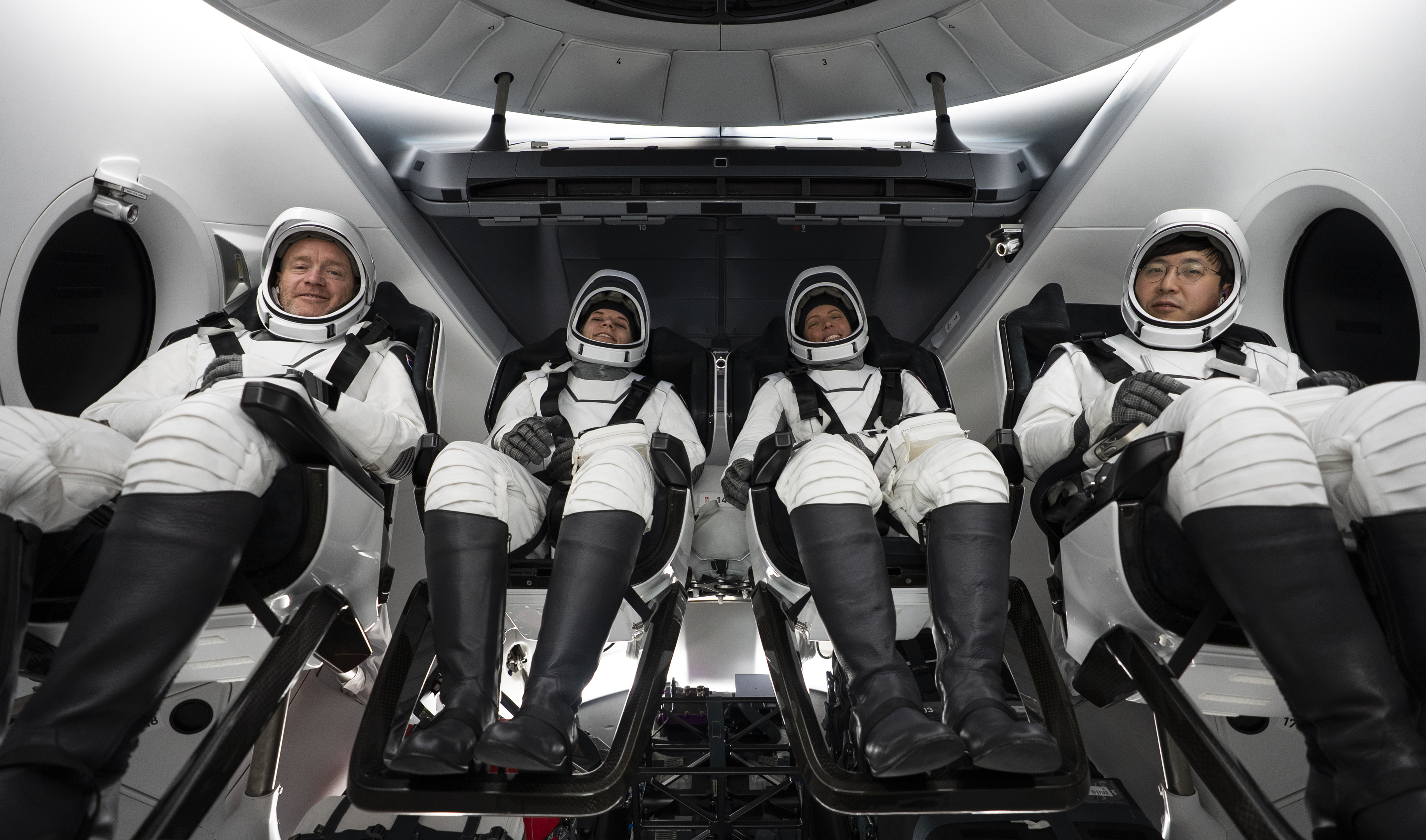 Este lunes partirá la misión espacial que busca explorar el Ártico y la Antártida