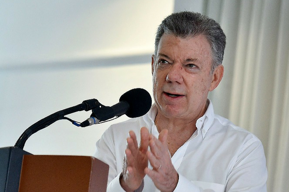 Santos pide al Congreso aprobar rápidamente reglas de procedimiento de la JEP