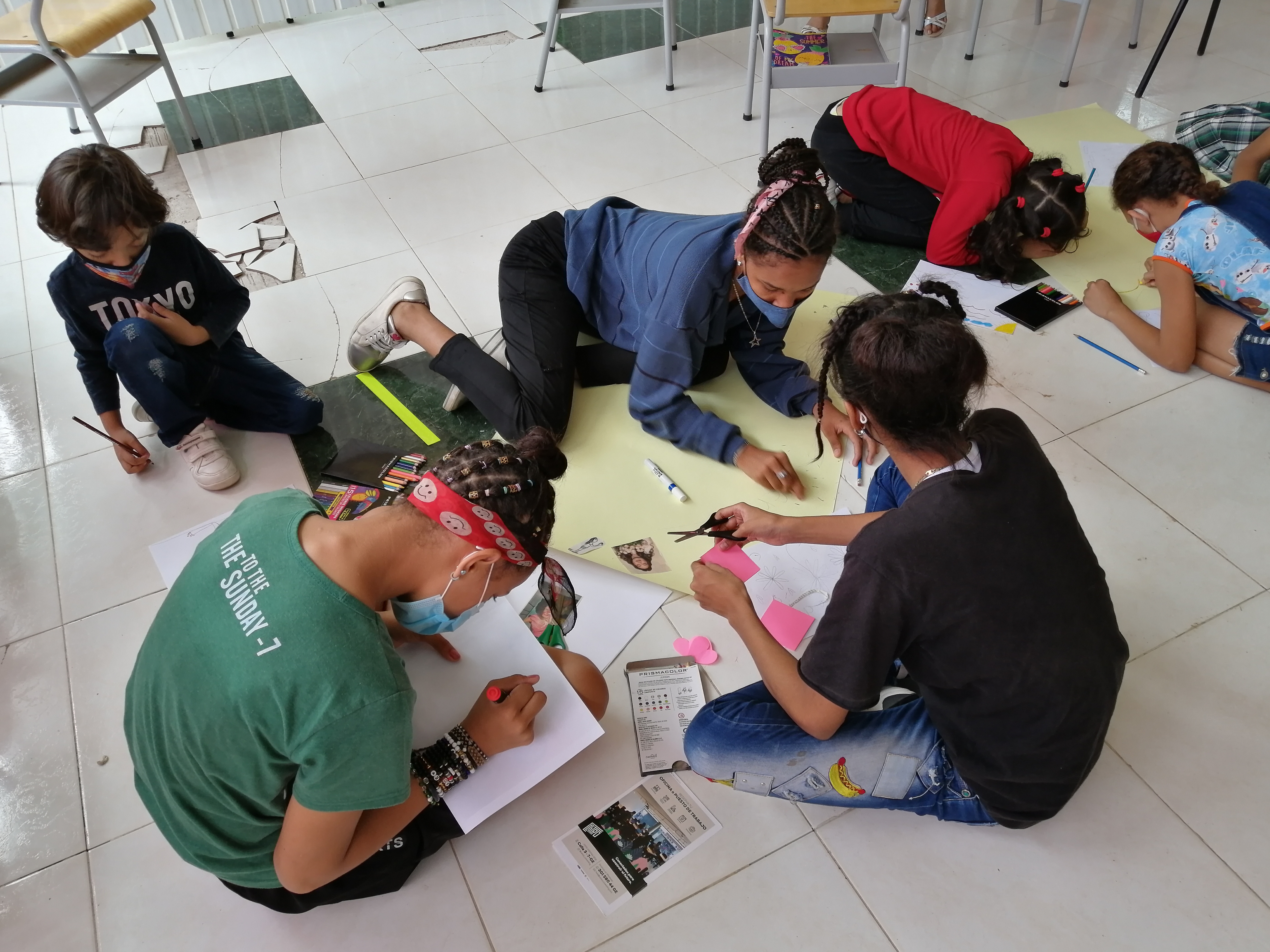 Las niñas en la Guajira tienen más barreras para acceder a la escuela y permanecer en ella, por eso deben trabajar con otros actores, líderes y, sobre todo las lideresas, y con padres y madres de familia.