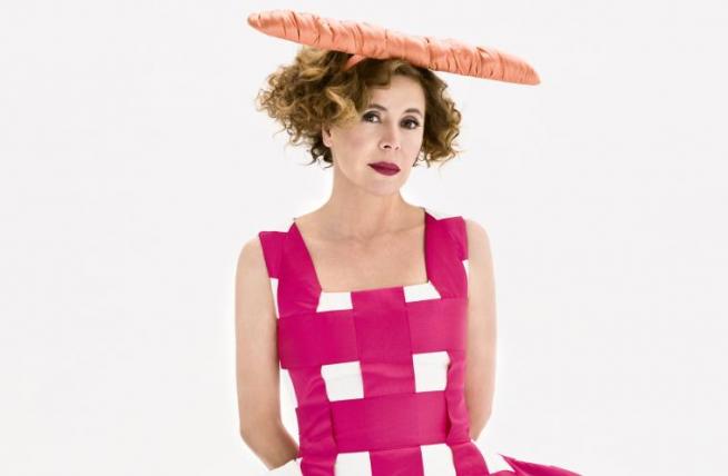 «Me gustaría vestir al Papa Francisco»: Agatha Ruiz de la Prada