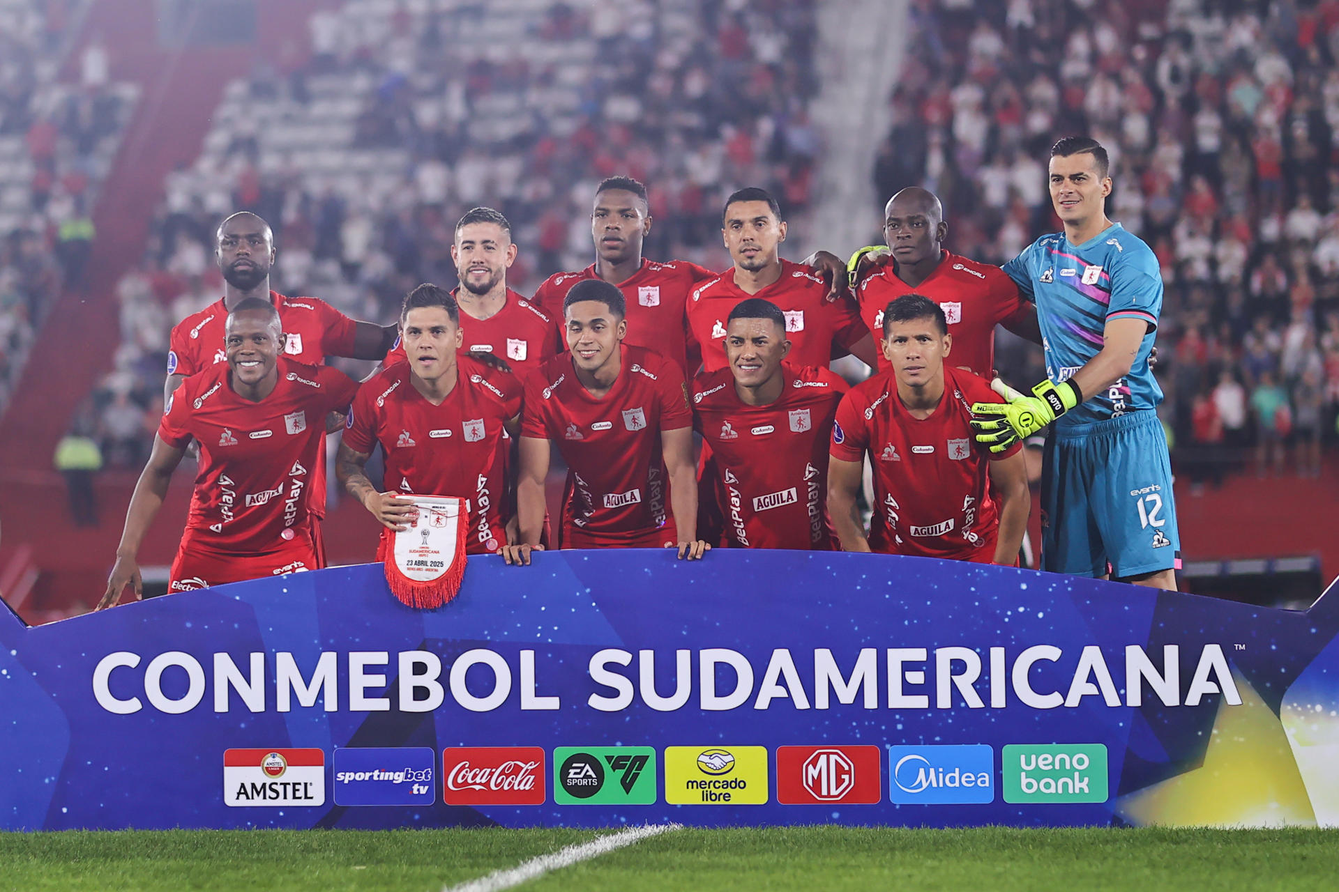 Copa Sudamericana: América se lleva un punto de su visita a Huracán