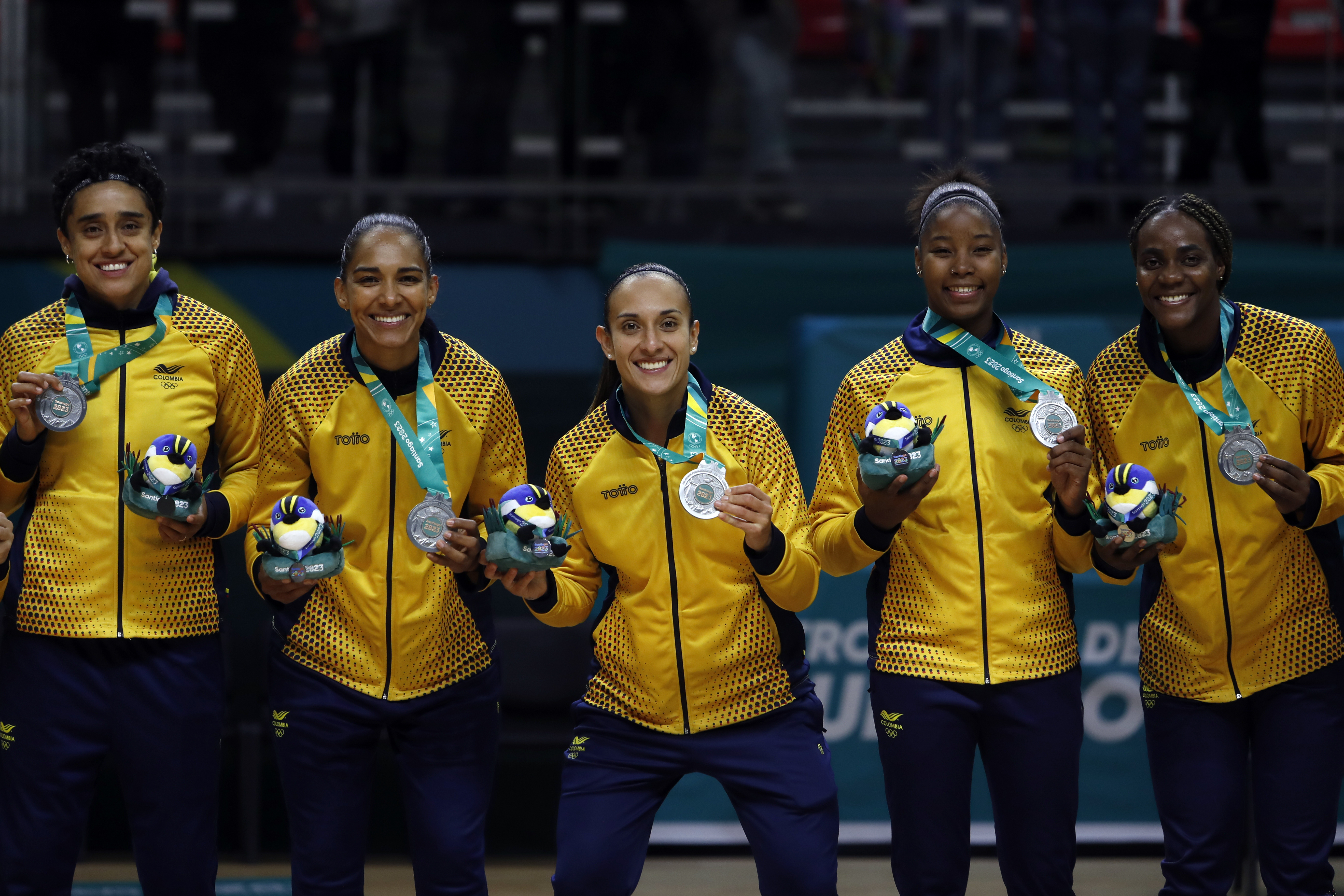 Colombia logró una histórica medalla de plata en el baloncesto femenino