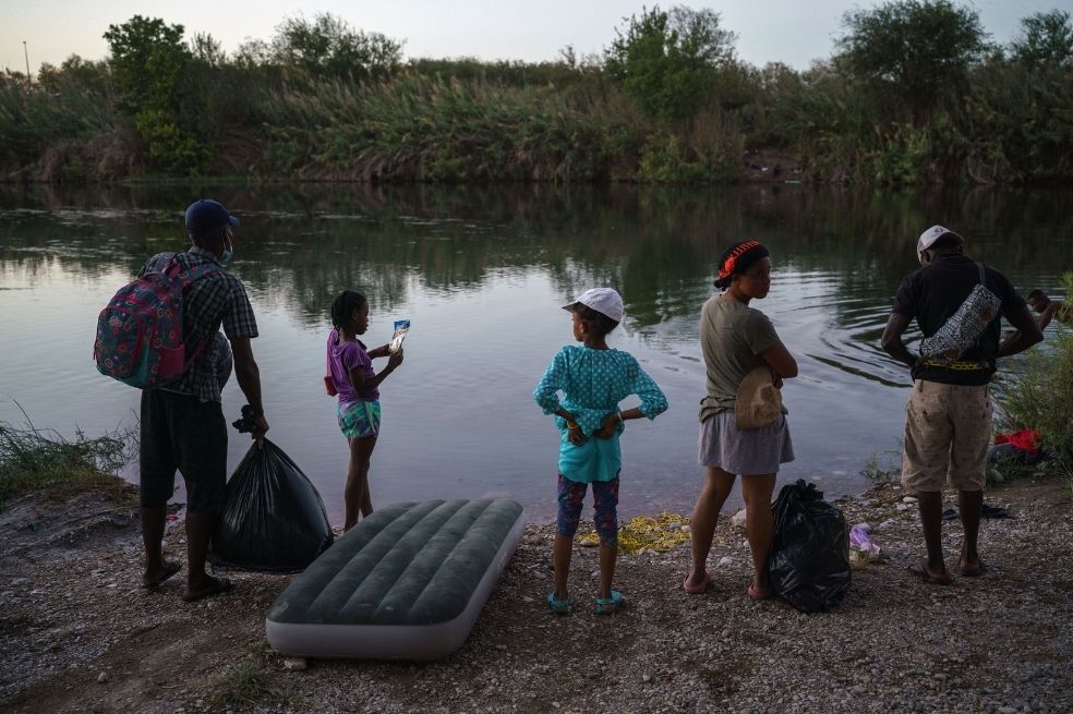 Policía chilena desmanteló banda de tráfico de migrantes haitianos