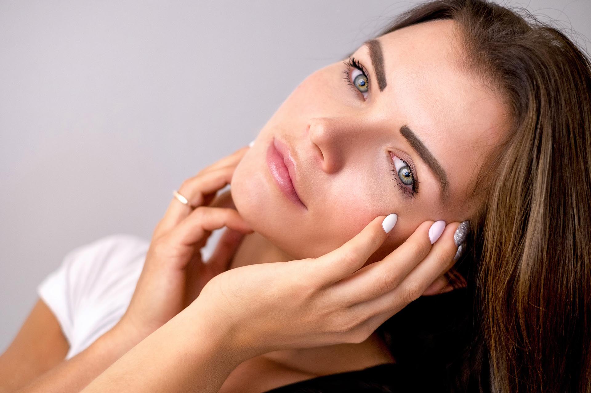 Vello facial: por qué aparece y cómo eliminarlo sin una gota de dolor