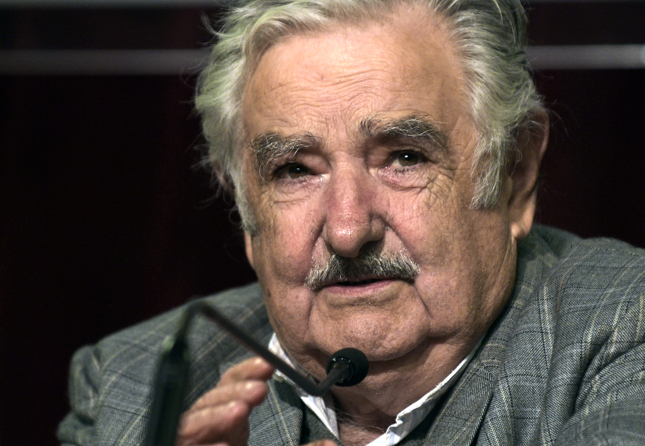 “Un mensaje para Pepe”, homenaje de Serrat y Sabina al expresidente Mujica