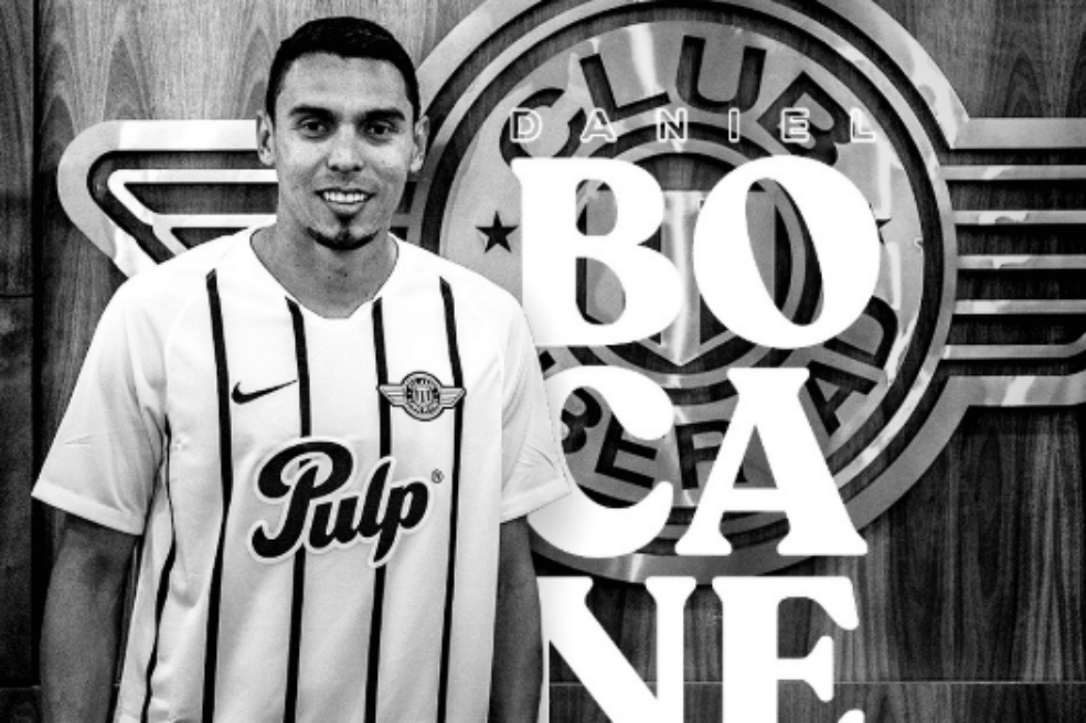 Daniel Bocanegra fue presentado como nuevo jugador de Libertad