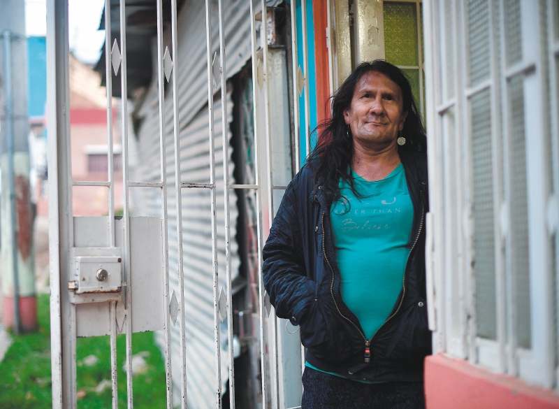 María Luisa Fuentes tiene 52 años y no pierde la esperanza de encontrar una pareja estable.  / Óscar Pérez