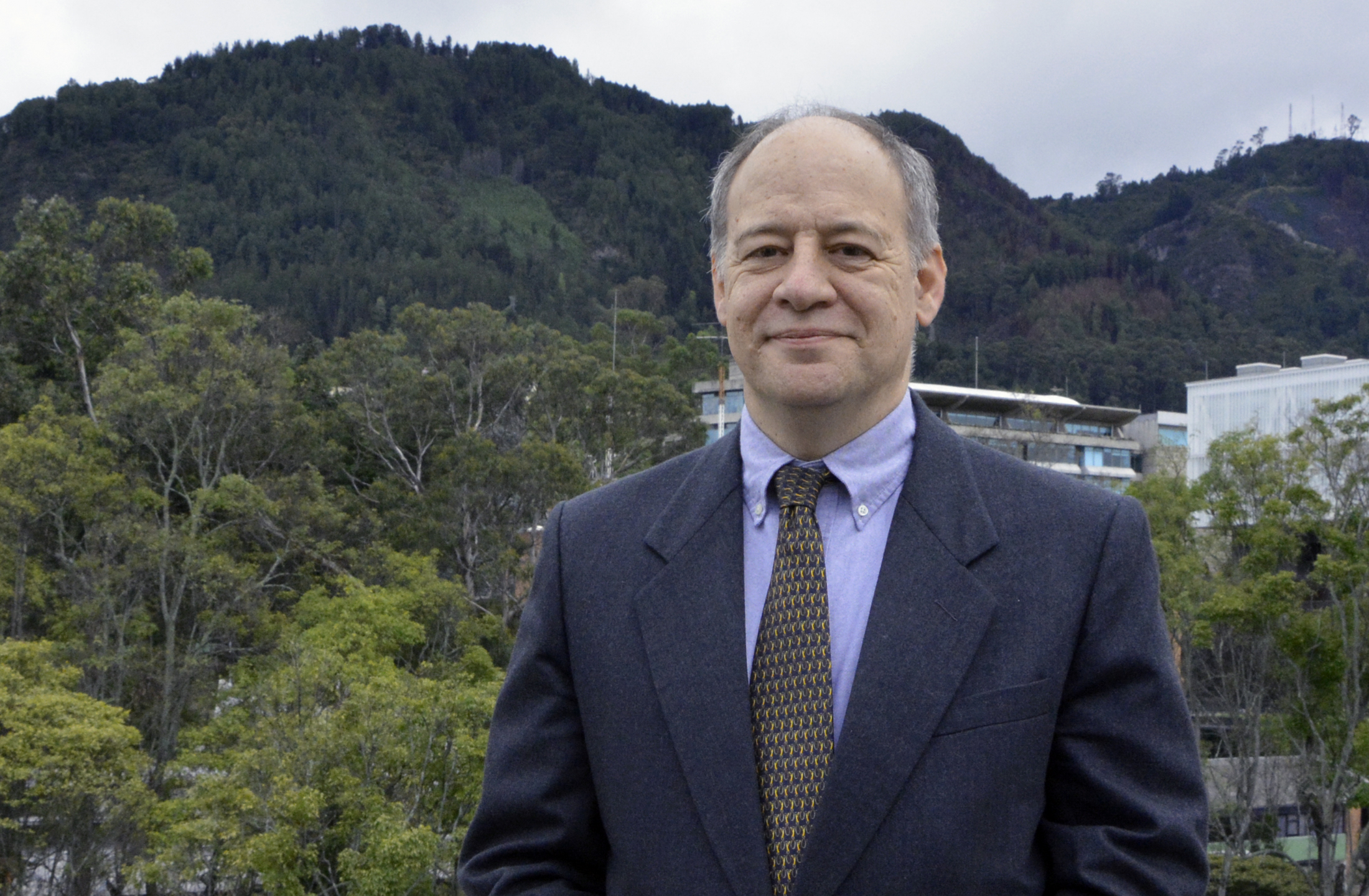 Padre Luis Fernando Múnera es nuevo rector de la Pontificia Universidad Javeriana