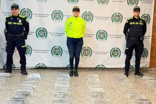Incautan 767 kilos de estaño en Bogotá que iban a ser enviados a China