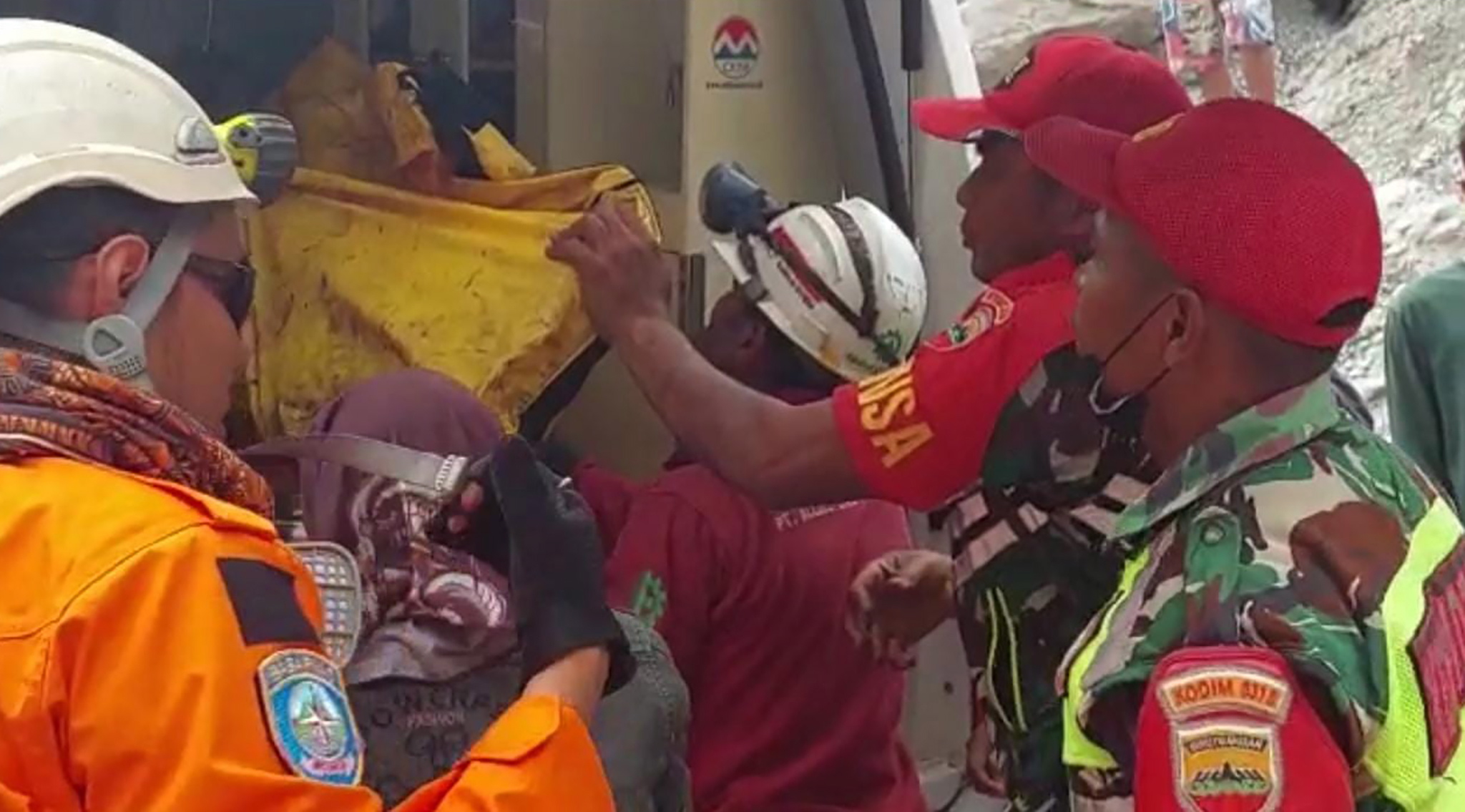 Explosión en Indonesia: nueve personas murieron en una mina de carbón