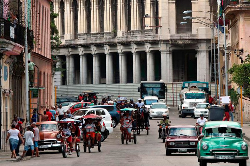 Prensa en Cuba dice que EE.UU. va en la dirección correcta pero pide fin de bloqueo