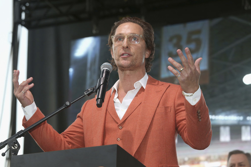 Actor Matthew McConaughey, aspirante a gobernador de Texas, confiesa abuso