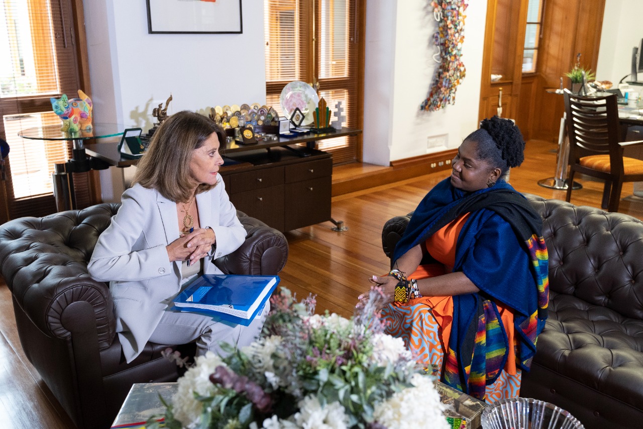 Marta Lucía Ramírez y Francia Márquez comienzan empalme para la Vicepresidencia