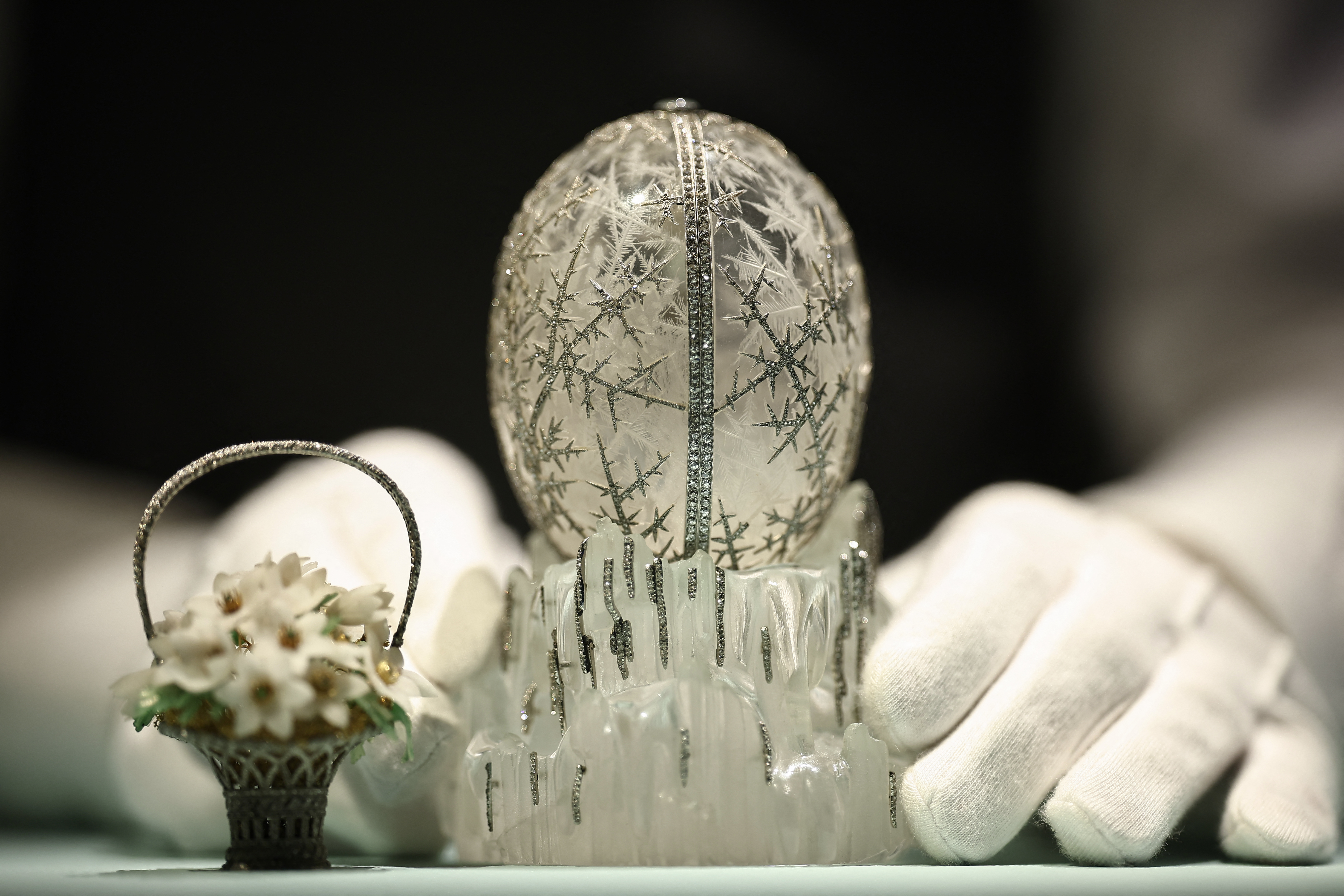 "The Winter Egg" by Faberg�, which was commissioned by former Russian emperor Nicholas II as an Easter gift to his mother in 1913, is displayed during a media preview by auction house Christie's in central London on November 27, 2025. (Photo by HENRY NICHOLLS / AFP) / RESTRICTED TO EDITORIAL USE - MANDATORY MENTION OF THE ARTIST UPON PUBLICATION - TO ILLUSTRATE THE EVENT AS SPECIFIED IN THE CAPTION