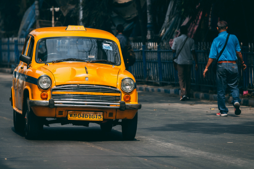 Se volvió taxista para buscar a su hija y la encontró 24 años después