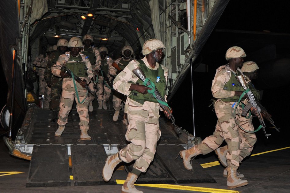 Nigeria dice que hay terroristas entrenados en Malí en su país