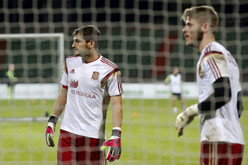 Iker Casillas se ve fuerte para seguir siendo arquero de España