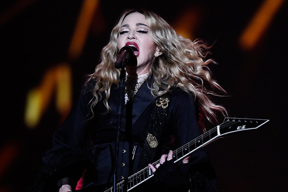 Oro, flores y acupuntura, las exigencias de Madonna en México