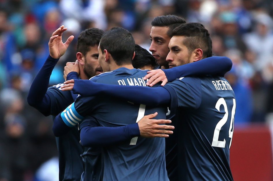 Una Argentina sin brillo ante El Salvador