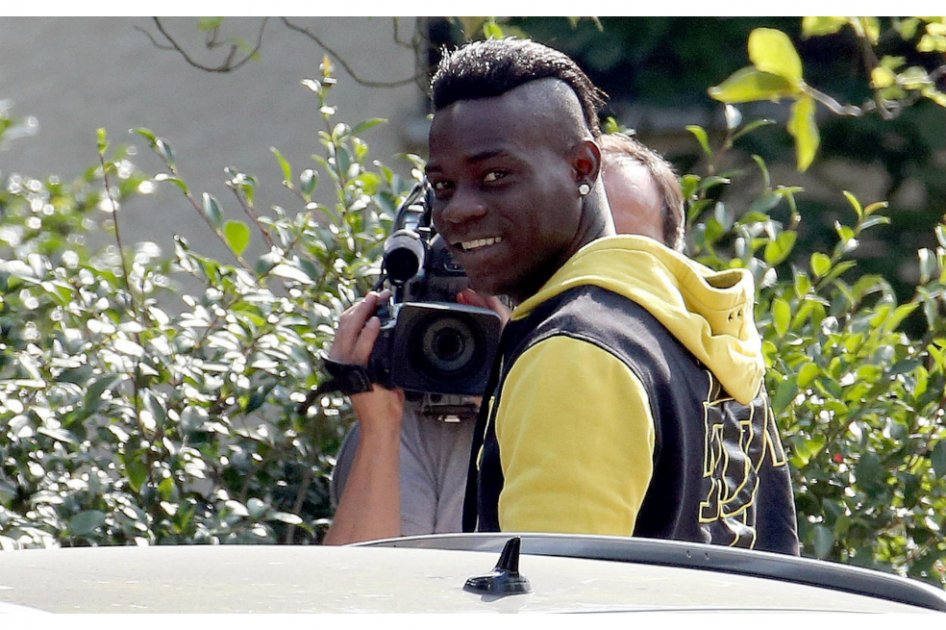 Balotelli dice que se va a esforzar en «trabajar y no hablar» en el Milan