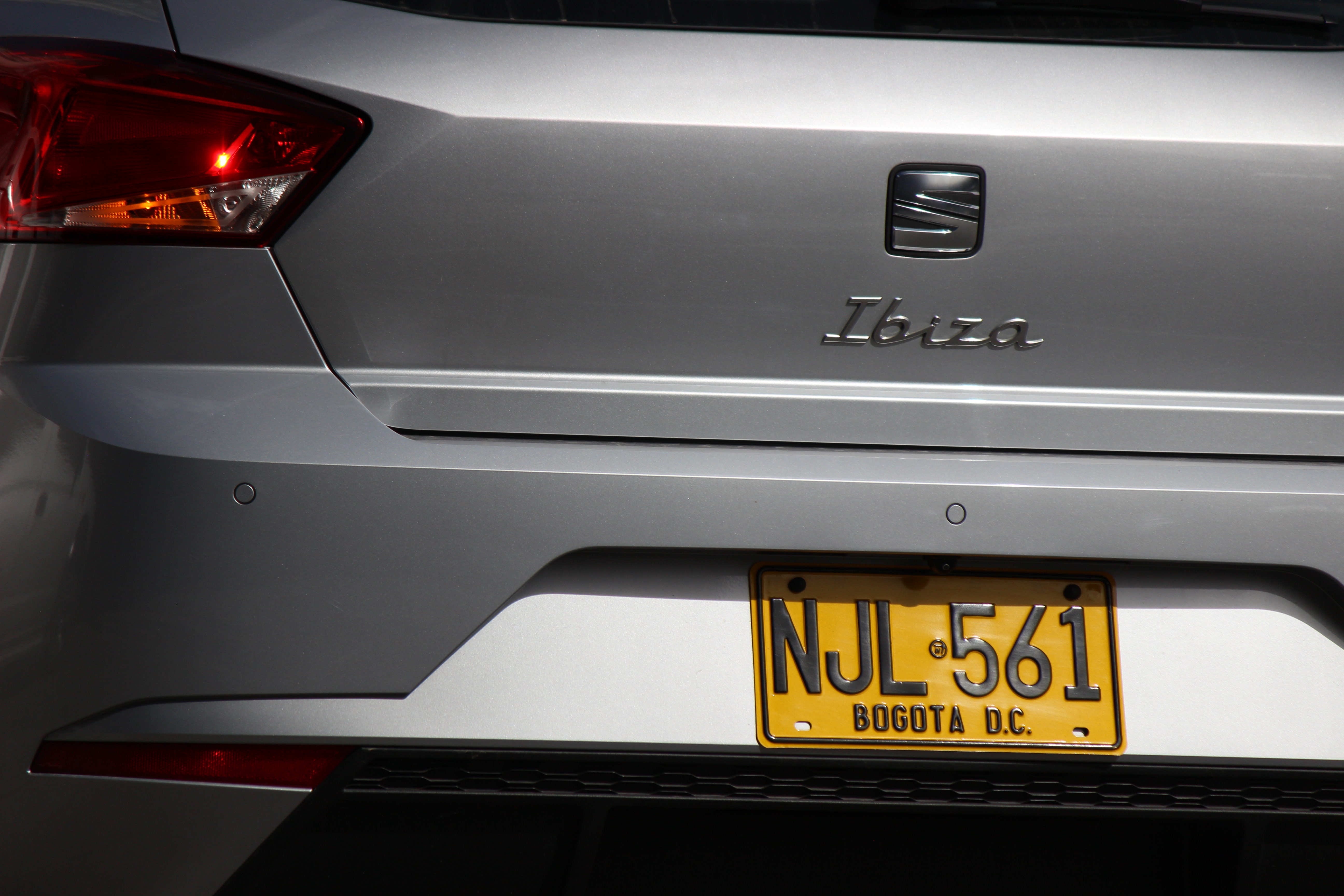 La capacidad del baúl del Seat Ibiza 2025 es de 355 litros.