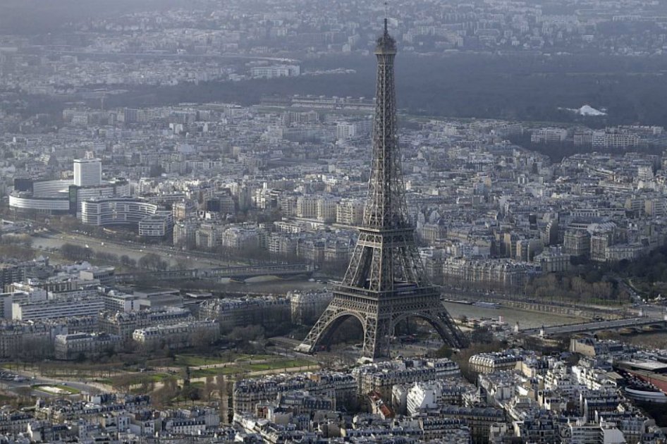 A salvo los rehenes que tomó un asaltante armado en París