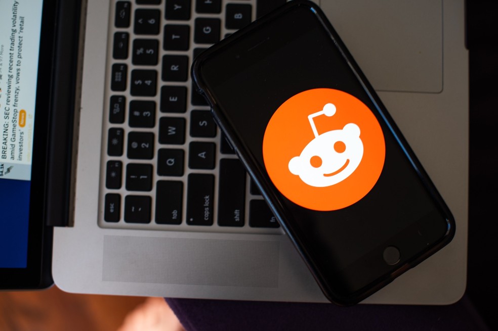 Reddit recauda US$368 millones tras frenesí