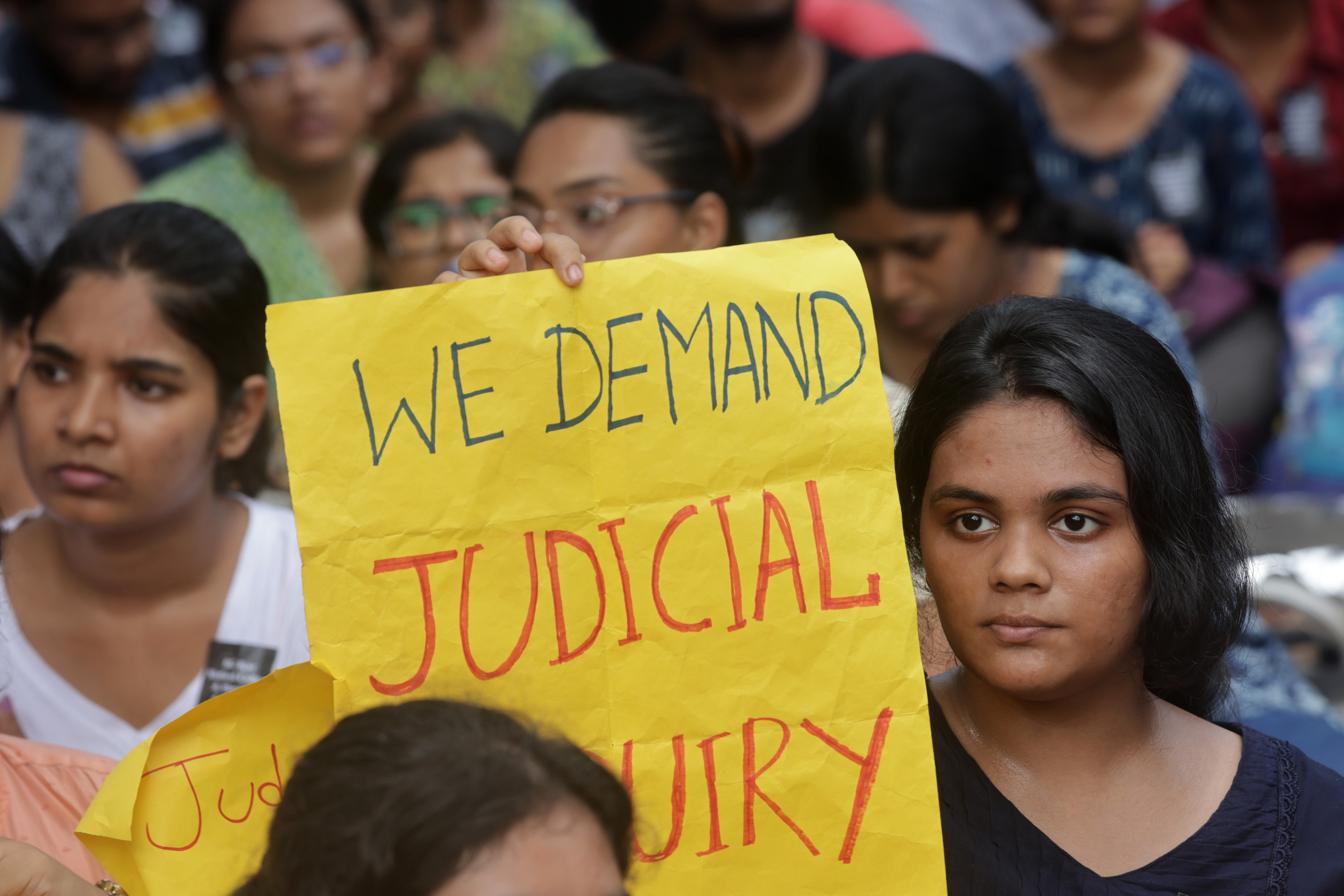 La violación y posterior asesinato de una residente desata huelga médica en India