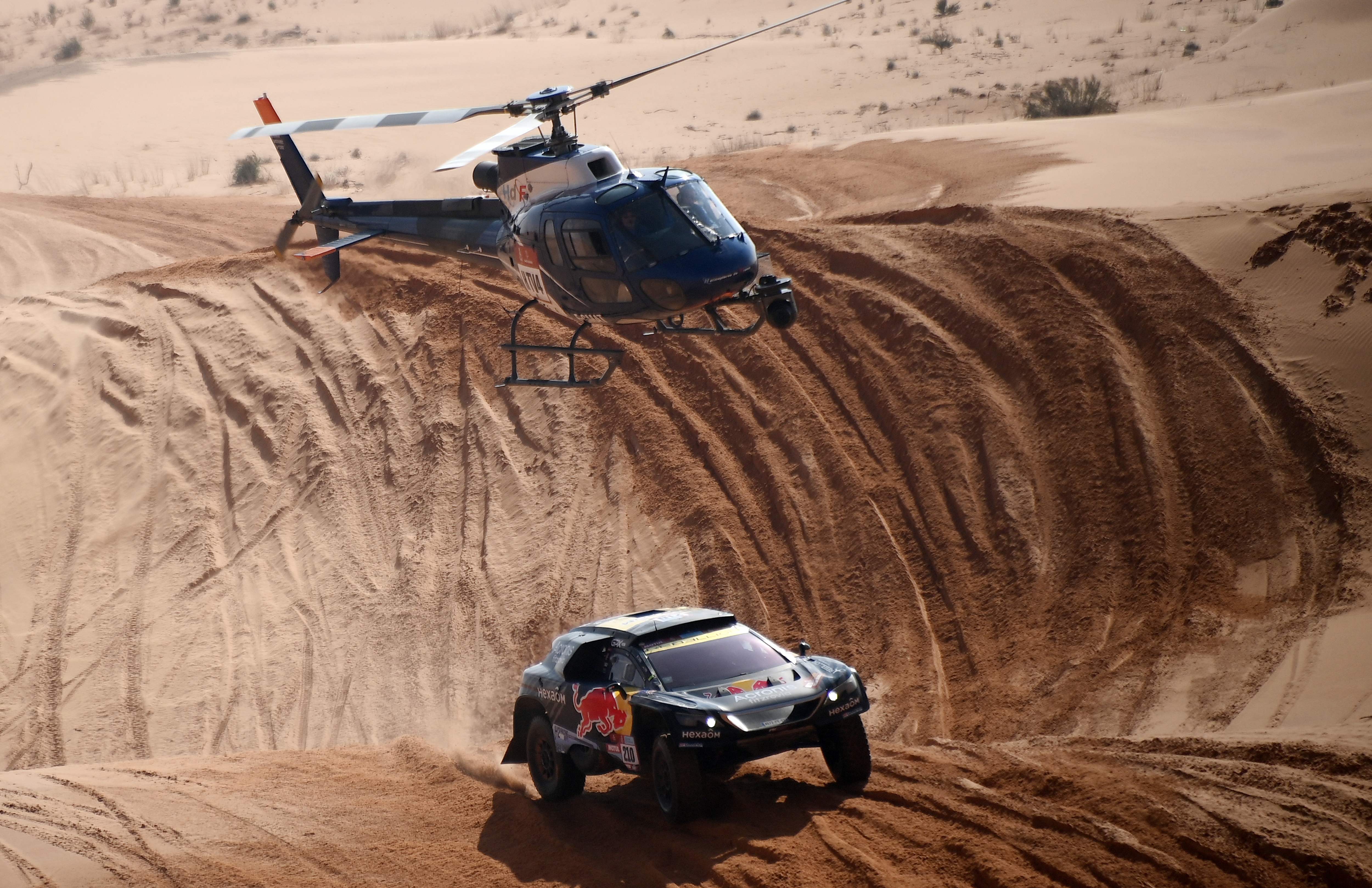 El español Carlos Sainz ganó la tercera etapa del Rally Dakar 2022