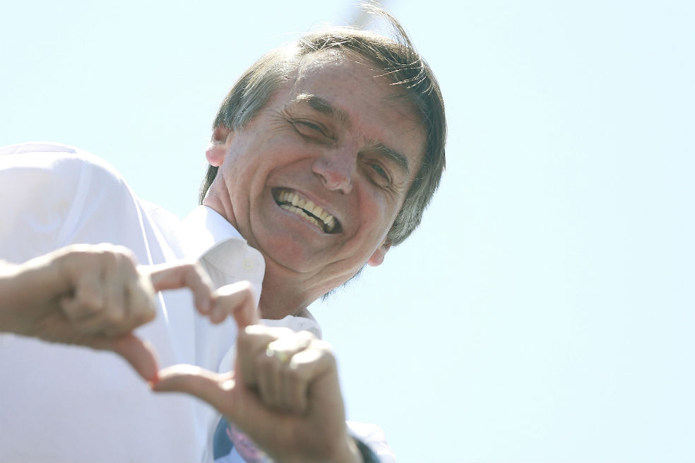 Jair Bolsonaro, candidato de ultraderecha de Brasil, herido en un mitin