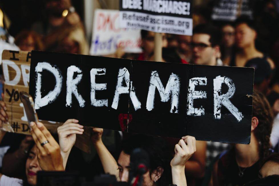 EE le explica: ¿Qué pasó con los ‘dreamers’ en Estados Unidos a dos años de su guerra con Trump?