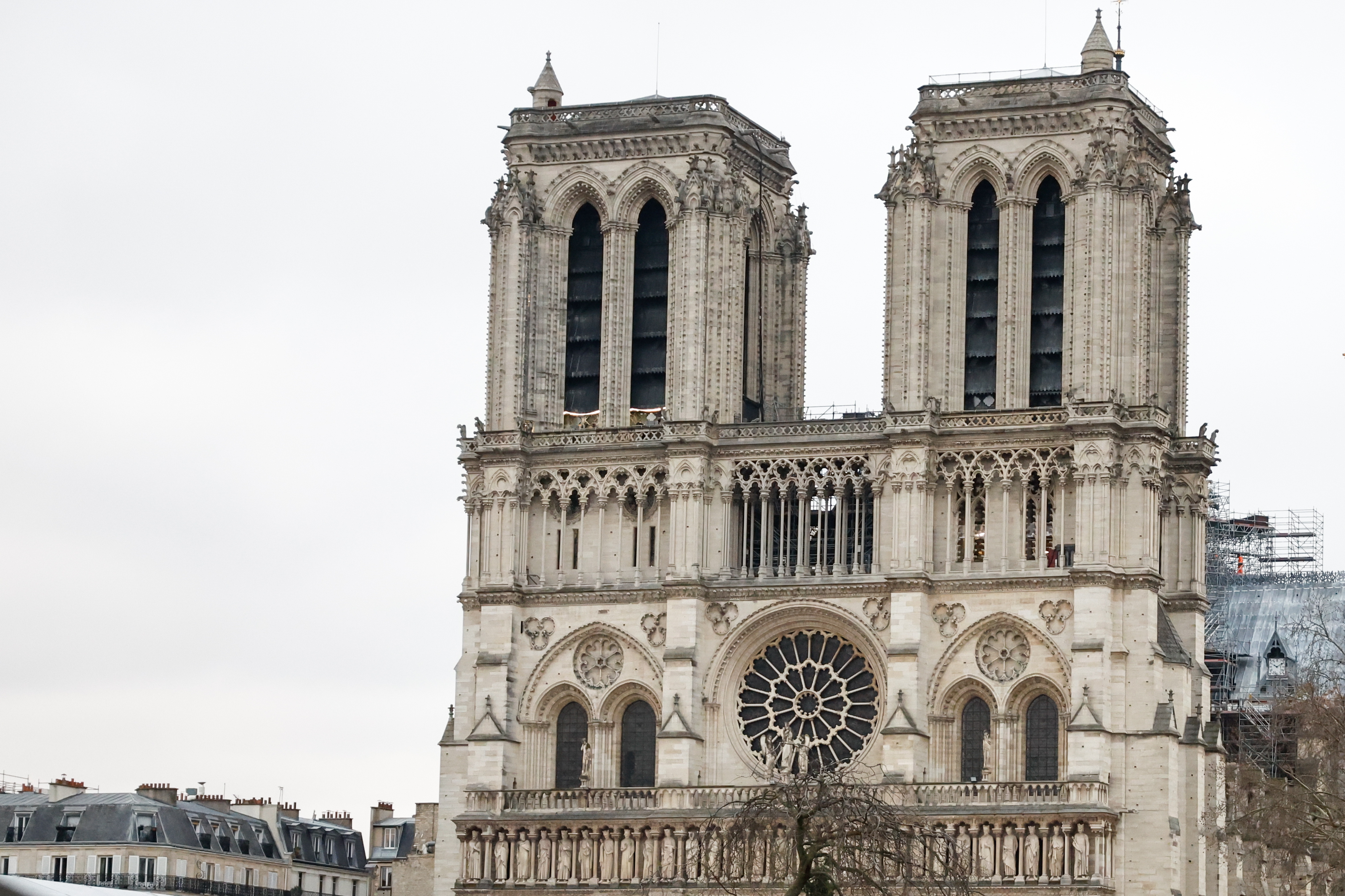 Un sorteo para ganar piedras de la catedral Notre Dame de París
