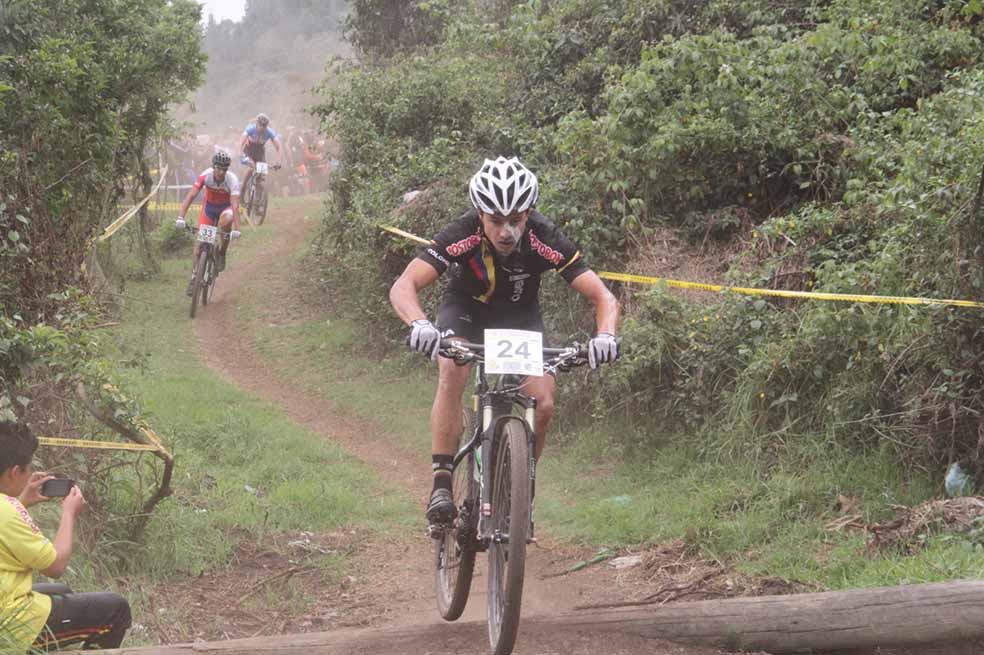 Ciclomontañismo, adrenalina sobre ruedas