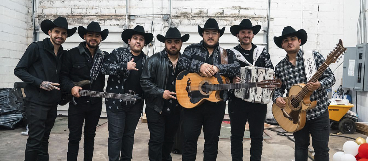 La banda que ha ocupado el #1 en los listados junto a Bad Bunny llega a Colombia