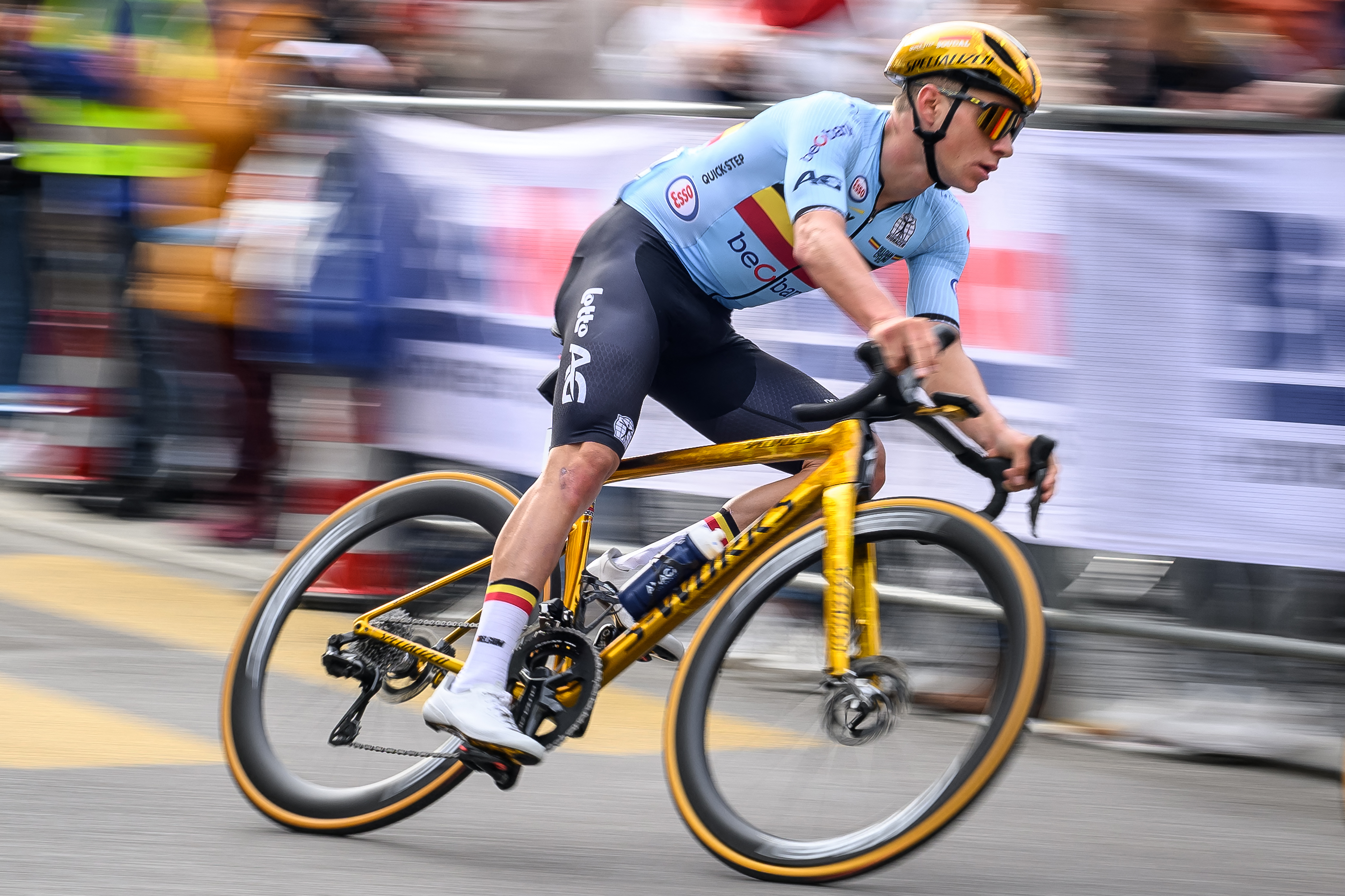 Remco Evenepoel habla tras duro accidente: “estoy determinado a volver más fuerte”