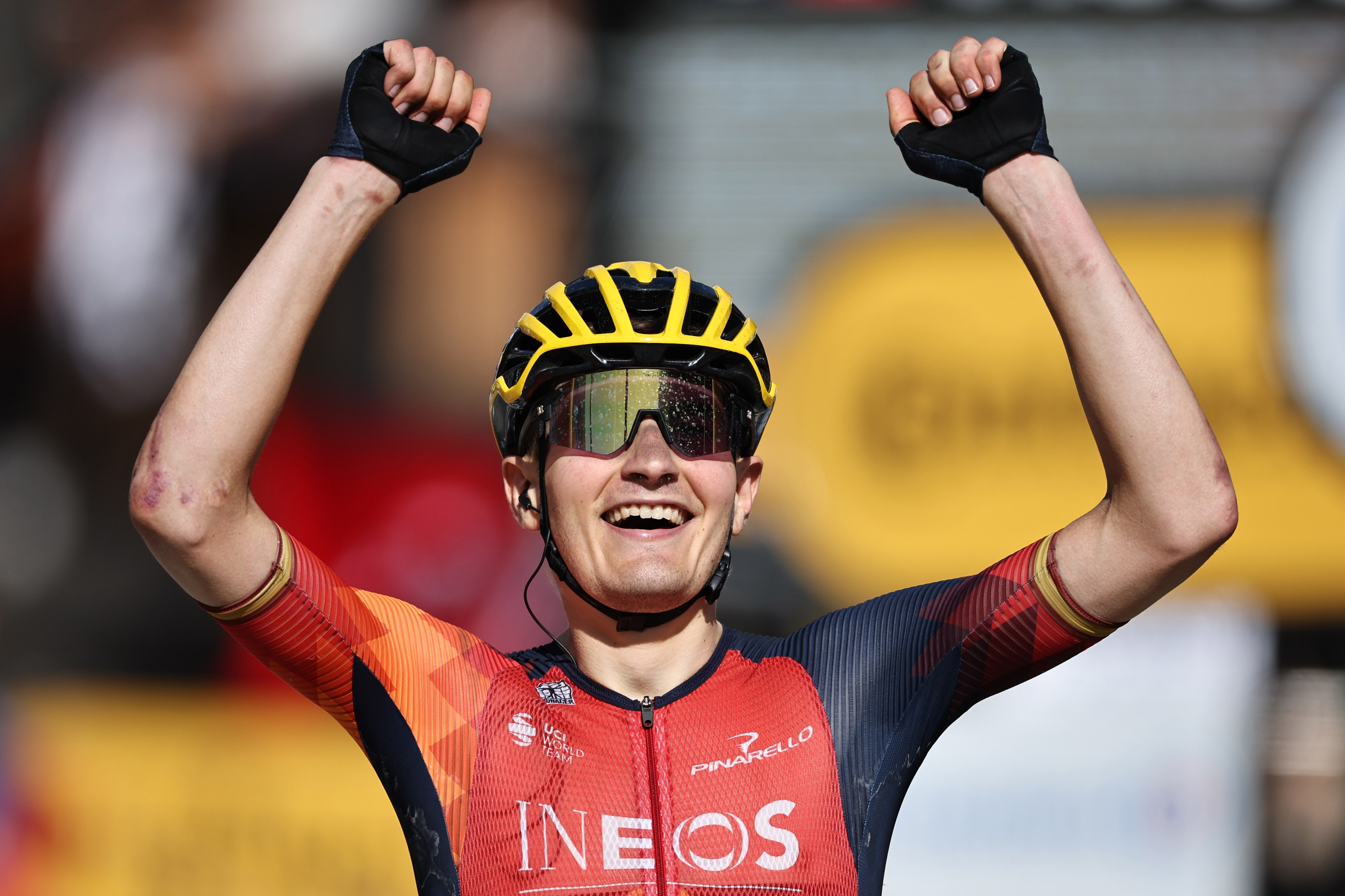 Morzine Les Portes Du Soleil (France), 15/07/2023.- Spanish rider Carlos Rodriguez of team INEOS Grenadiers wins the 14th stage of the Tour de France 2023, a 152kms race from Annemasse to Morzine les Portes du Soleil, France, 15 July 2023. (Ciclismo, Francia) EFE/EPA/CHRISTOPHE PETIT TESSON