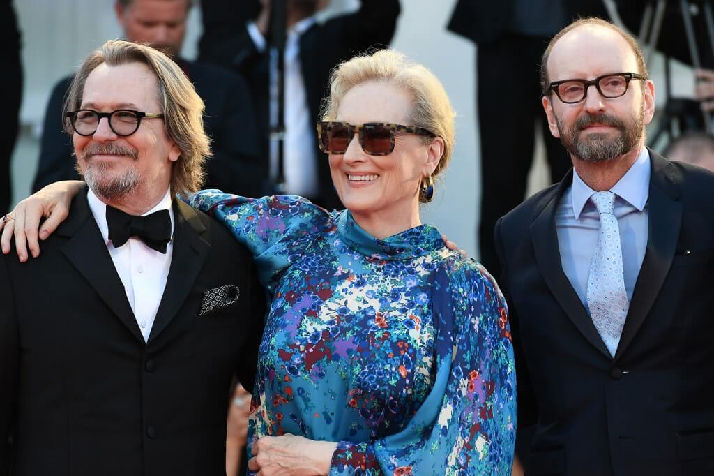 Netflix presentó en Venecia sus películas «The King» y «The Laundromat»