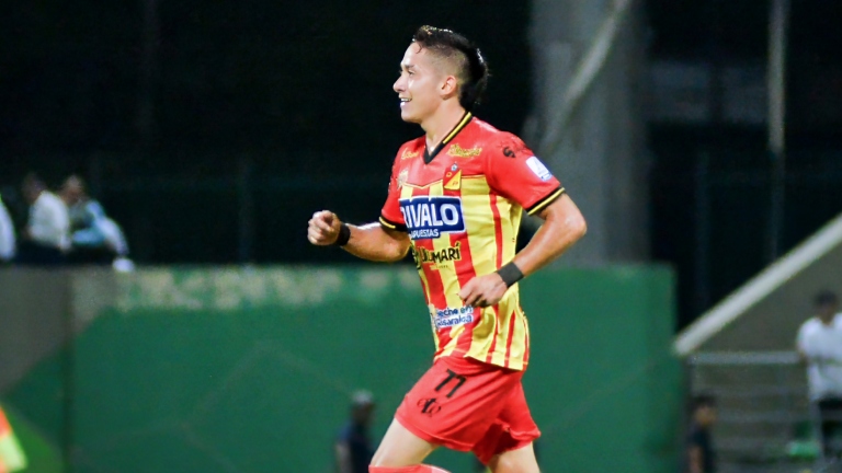 Alejandro Piedrahita fue el autor del doblete en la victoria de Deportivo Pereira sobre Envigado.