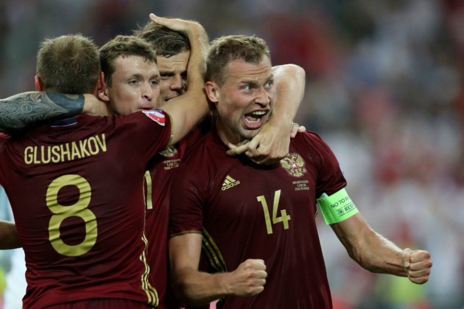Rusia le empató al último minuto a Inglaterra y lo celebró como una victoria