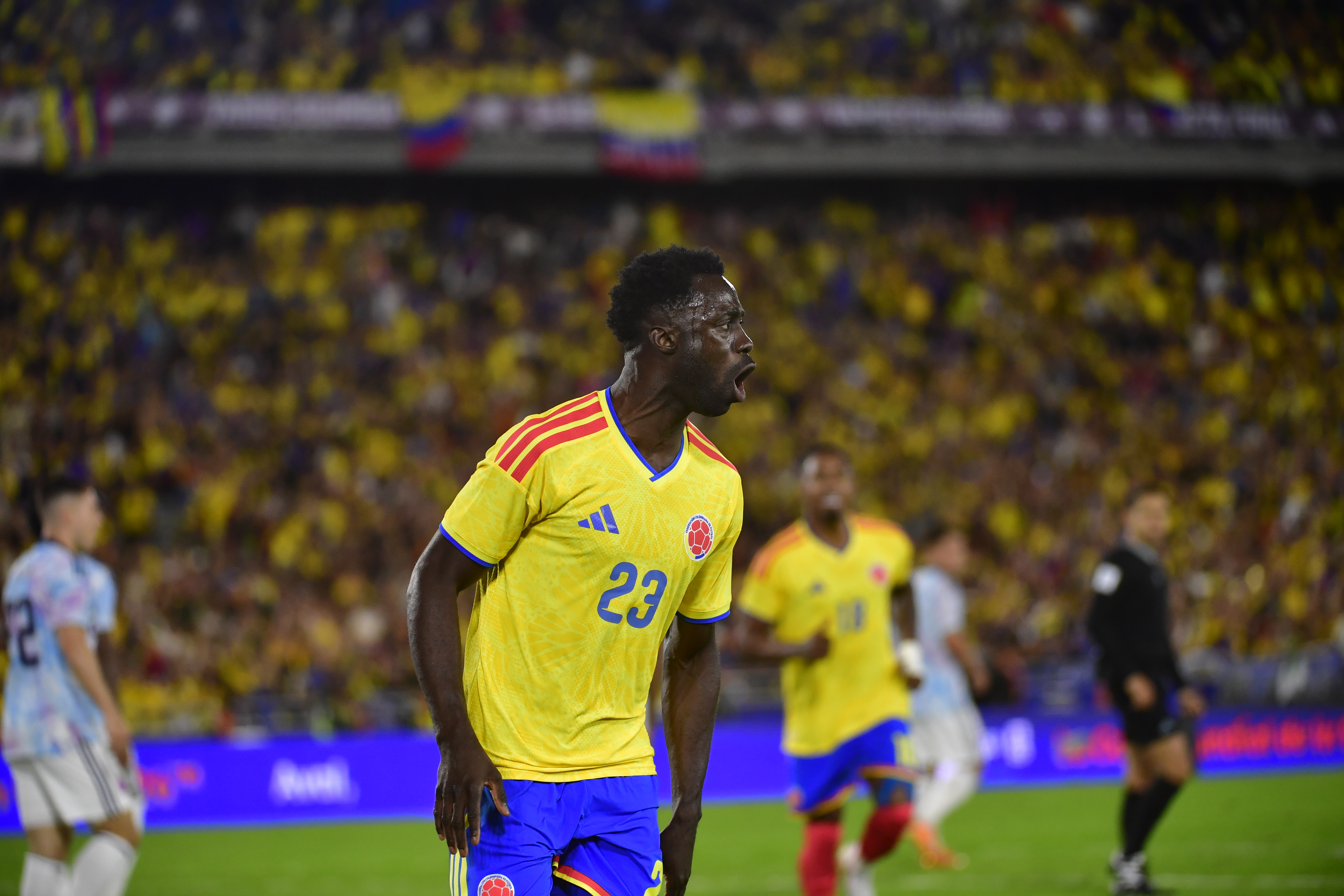 Jugador de la selección Colombia durante el compromiso ante Costa Rica en partido amistoso en el Estadio El Campin de Bogotá