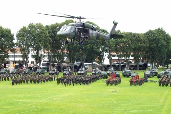 Conservadores salen en defensa de reforma al fuero militar
