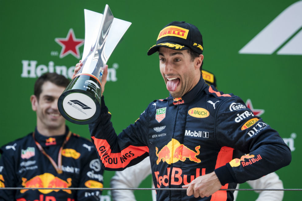 Daniel Ricciardo se impone por sorpresa en el GP de China