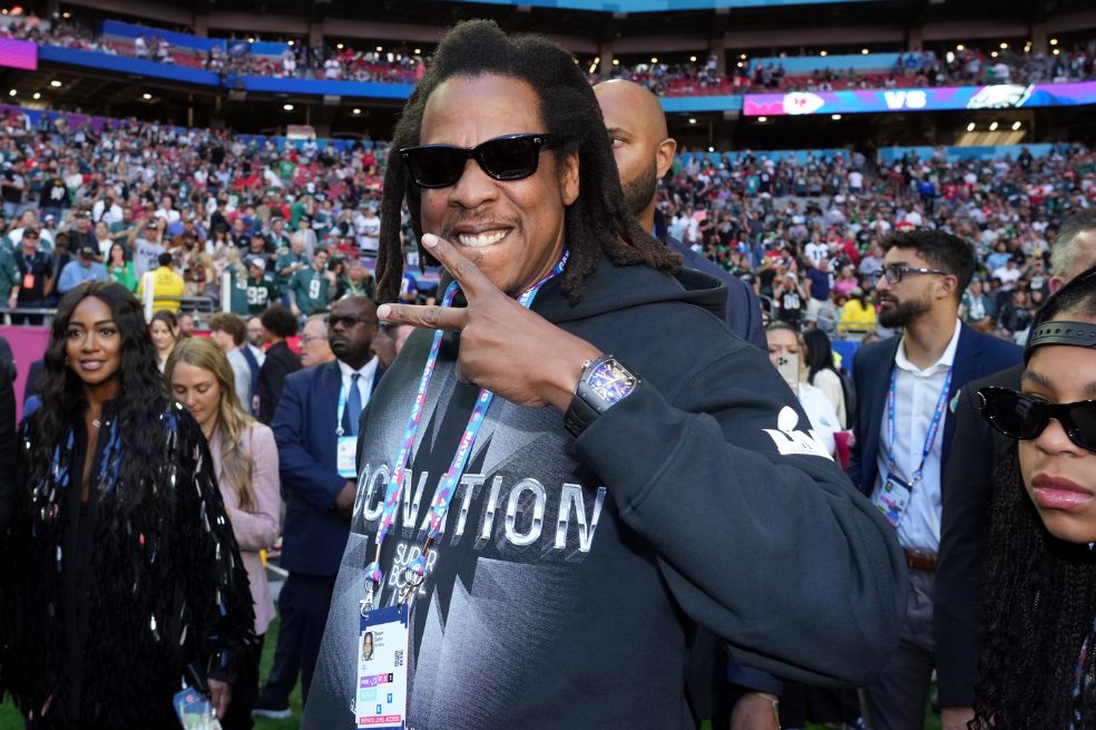 Super Bowl: Adele, Karol G y más estrellas pendientes de Rihanna